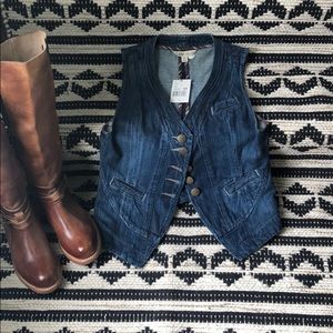 NEW Cabi Partridge Wash Denim Vest - Women’s XS